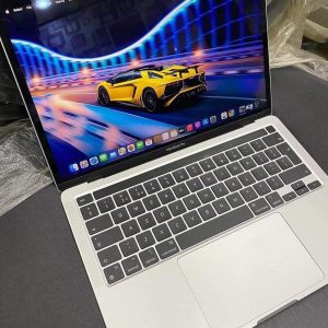 MacBook Pro Touch Bar 2020 Puce M1 Ram 8Go Disque dur SSD 256Go
